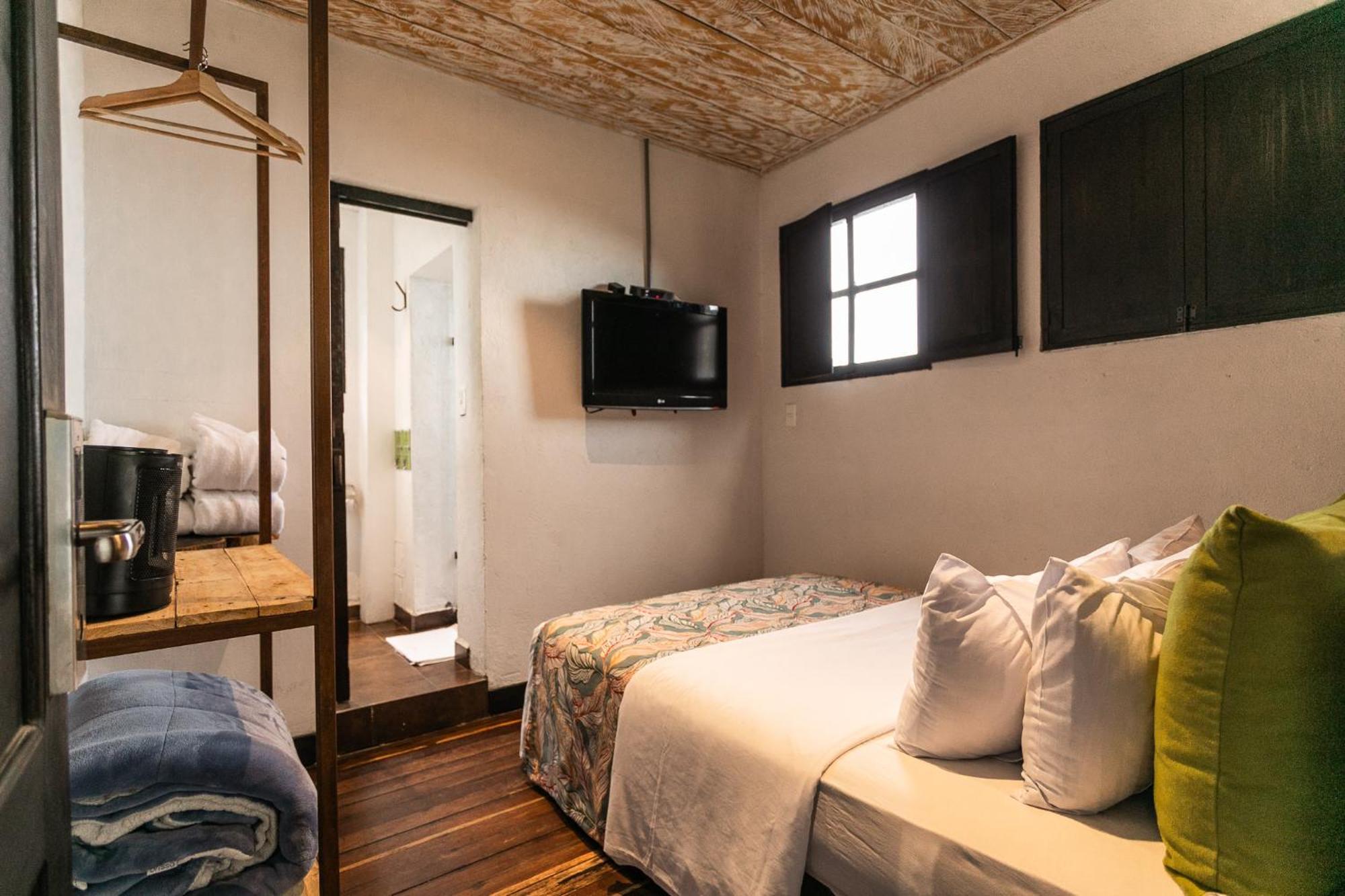 Hotel Termales Del Ruiz Gallinazo  Kamer foto